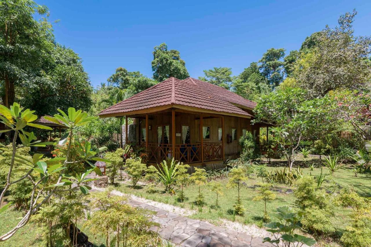 Siladen Resort & Spa บูนาแกน ภายนอก รูปภาพ