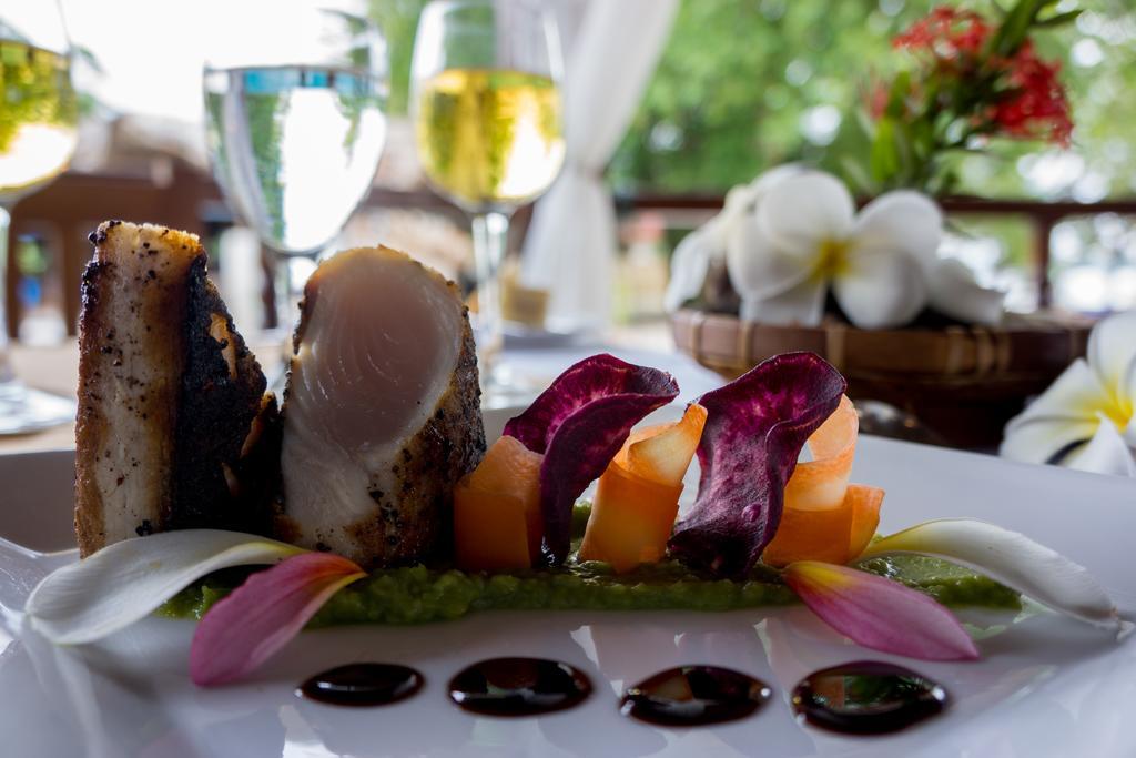 Siladen Resort & Spa บูนาแกน ภายนอก รูปภาพ